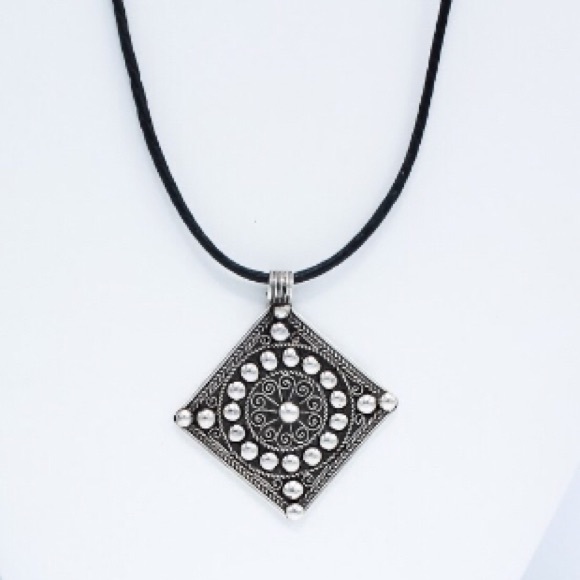 Moroccan Berber Silver Pendant sp0103 - Picture 1 of 4